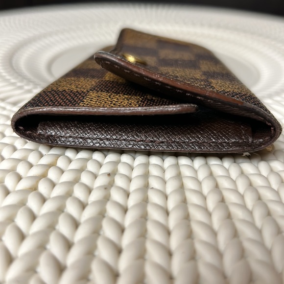 Louis Vuitton Damier Ebene Key Wallet - Picture 4 of 11